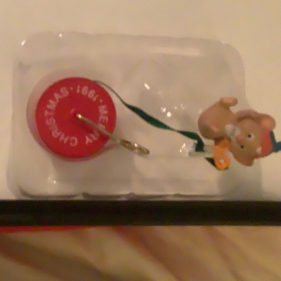 Hallmark ornament - Picture 4 of 4